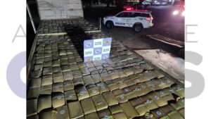 Motorista é preso em Cândido Mota com skank escondido sob soja. Apreensão ocorreu na SP-270 e foi levada à Polícia Federal de Marília.