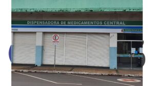 Atendimento da farmácia municipal de Assis é transferido para nova unidade com mais estrutura e conforto. Veja o novo endereço e o que muda.