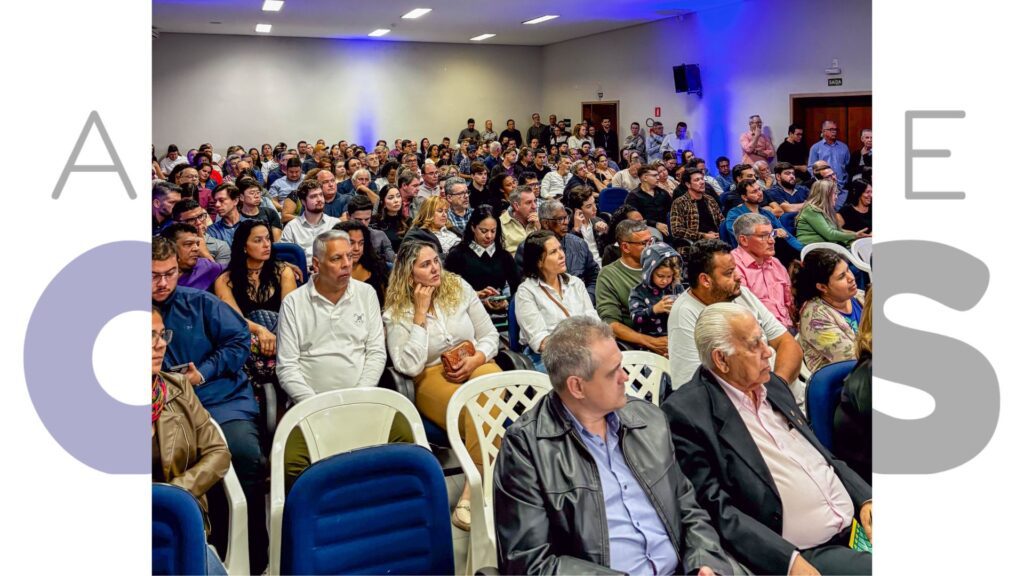 Assis lança programa “Assis Empreendedora” para impulsionar negócios e capacitar profissionais. Evento reuniu autoridades e empresários na ACIA.