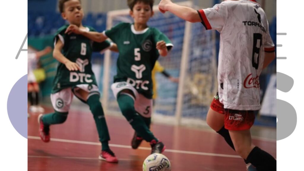 Assis recebe a 1ª Copa 3S de Futsal nos dias 12 e 13 de julho, com jogos no GEMA e EMEF Lucas Menk. Atletas de 9 a 13 anos participarão da competição.