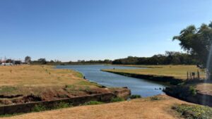 Prefeitura de Assis reforça ações ambientais em meio à seca e proíbe veículos no Parque das Águas