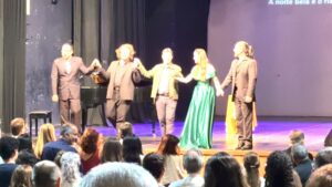 Teatro Municipal lota para ópera “Nessun Dorma” em homenagem a Luciano Pavarotti em Assis