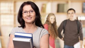 Volta aos estudos: Estão abertas as matrículas para a Educação de Jovens e Adultos (EJA) 2026