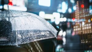 Guarda-chuva a postos: Semana começa com sol entre nuvens e previsão de chuvas rápidas em Assis