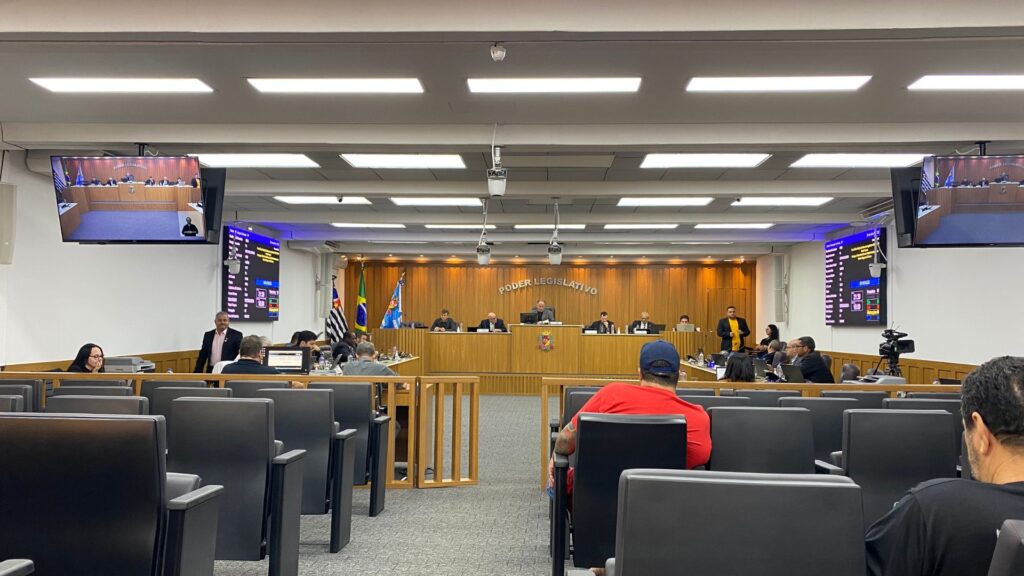 Câmara de Assis vota nesta segunda-feira destinação de R$ 18,5 milhões para pavimentação do Distrito Industrial