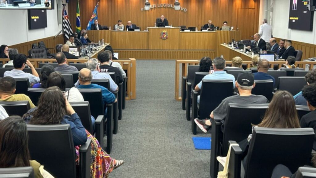 Câmara de Assis vota repasse de R$ 3 milhões para saúde e geração de empregos