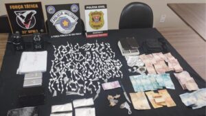 Operação conjunta prende suspeito de tráfico e apreende drogas escondidas em telhado em Paraguaçu Paulista