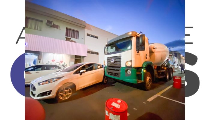 Acidente com caminhão, moto e dois carros causa susto em Assis nesta terça (3). Ninguém ficou ferido. Veja os detalhes.