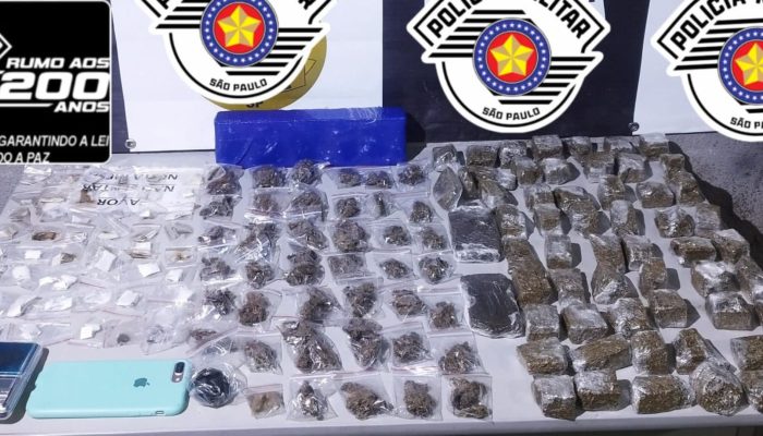 #14-04-delivery-trafico-drogas-pm-apreende-dry-maconha-adolescente-assis