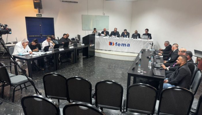 #16-11-camara-assis-votacao-fema-saude-educacao