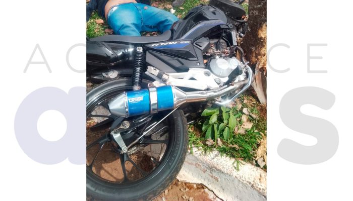 capa-queda-moto-paschoal-santilli-assis-jovens-feridos