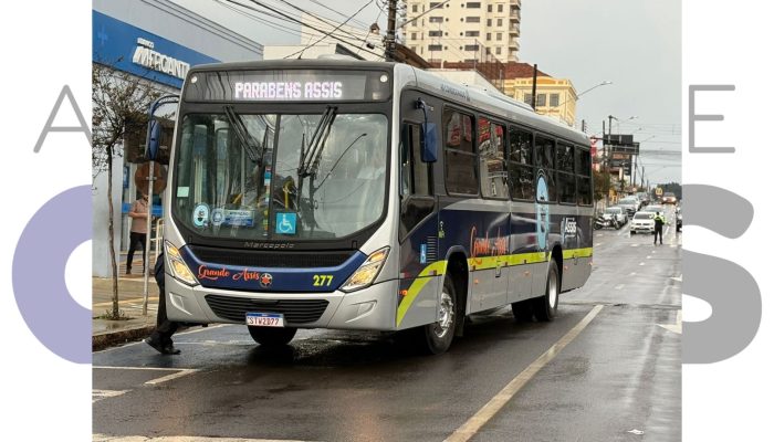 Assis recebe novos ônibus com ar-condicionado, Wi-Fi e acessibilidade. Frota moderna reduz poluição e amplia rotas do transporte público.