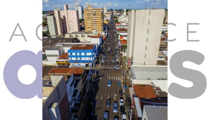 Venda de cartões da Zona Azul será suspensa após as 14h desta sexta (04) em Assis. Medida é temporária e retorna no sábado. Não haverá autuações no período.